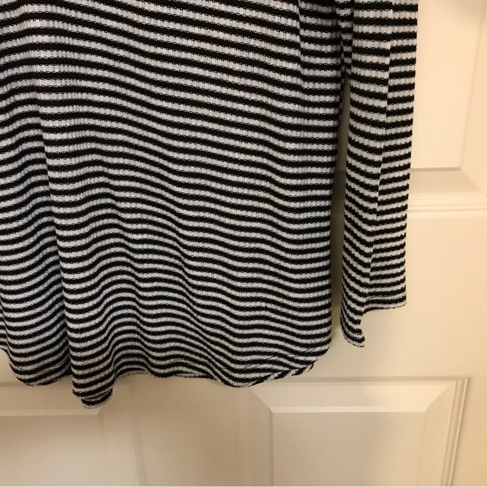 Torrid Size 2 - Picture 5 of 9